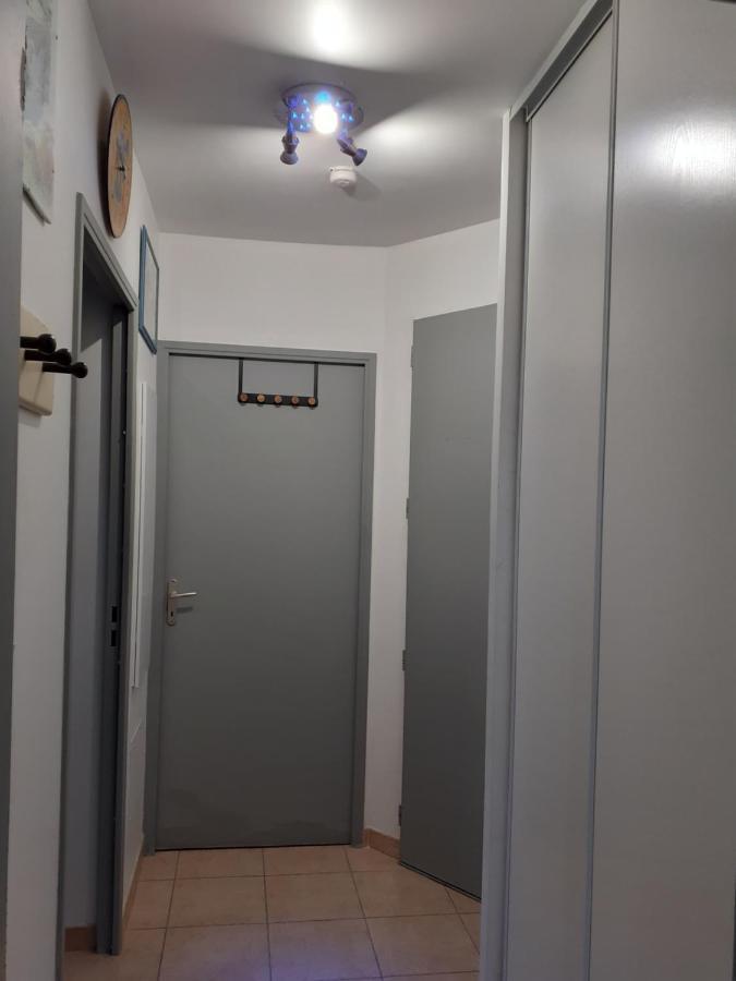 Sous Le Soleil Des Alpilles Apartman Mouries Kültér fotó