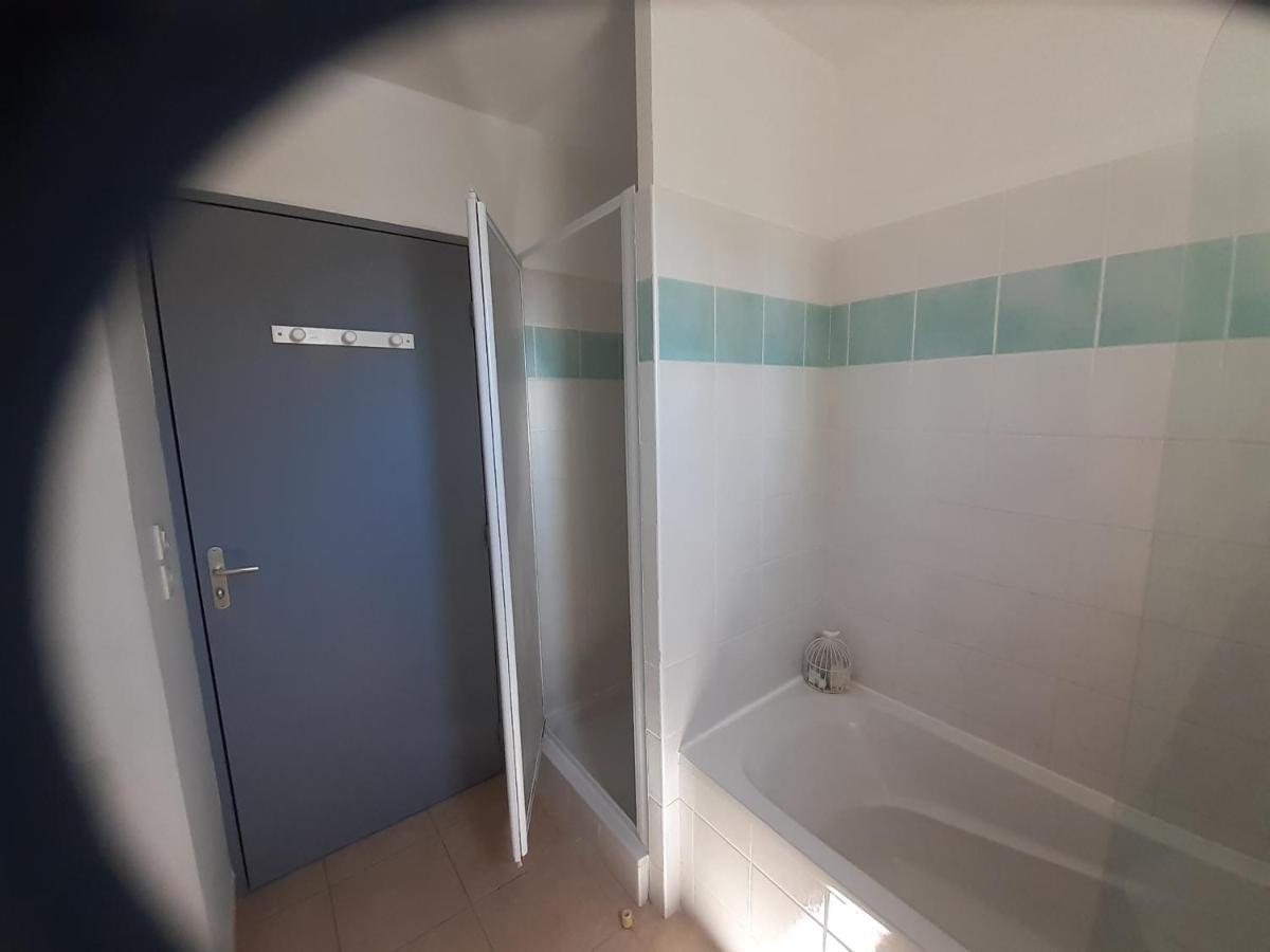 Sous Le Soleil Des Alpilles Apartman Mouries Kültér fotó