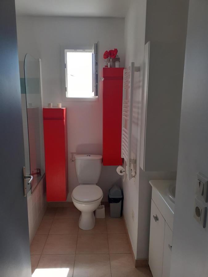 Sous Le Soleil Des Alpilles Apartman Mouries Kültér fotó