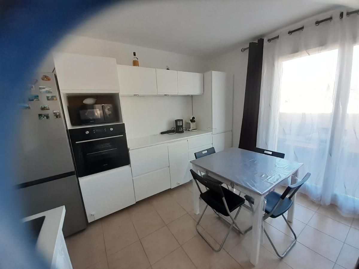 Sous Le Soleil Des Alpilles Apartman Mouries Kültér fotó