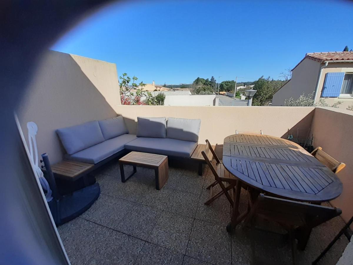 Sous Le Soleil Des Alpilles Apartman Mouries Kültér fotó