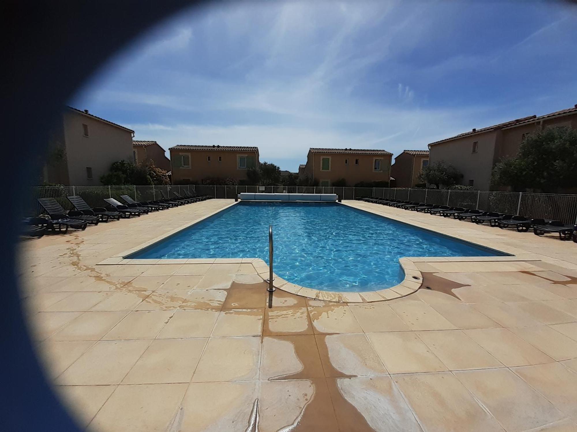 Sous Le Soleil Des Alpilles Apartman Mouries Kültér fotó